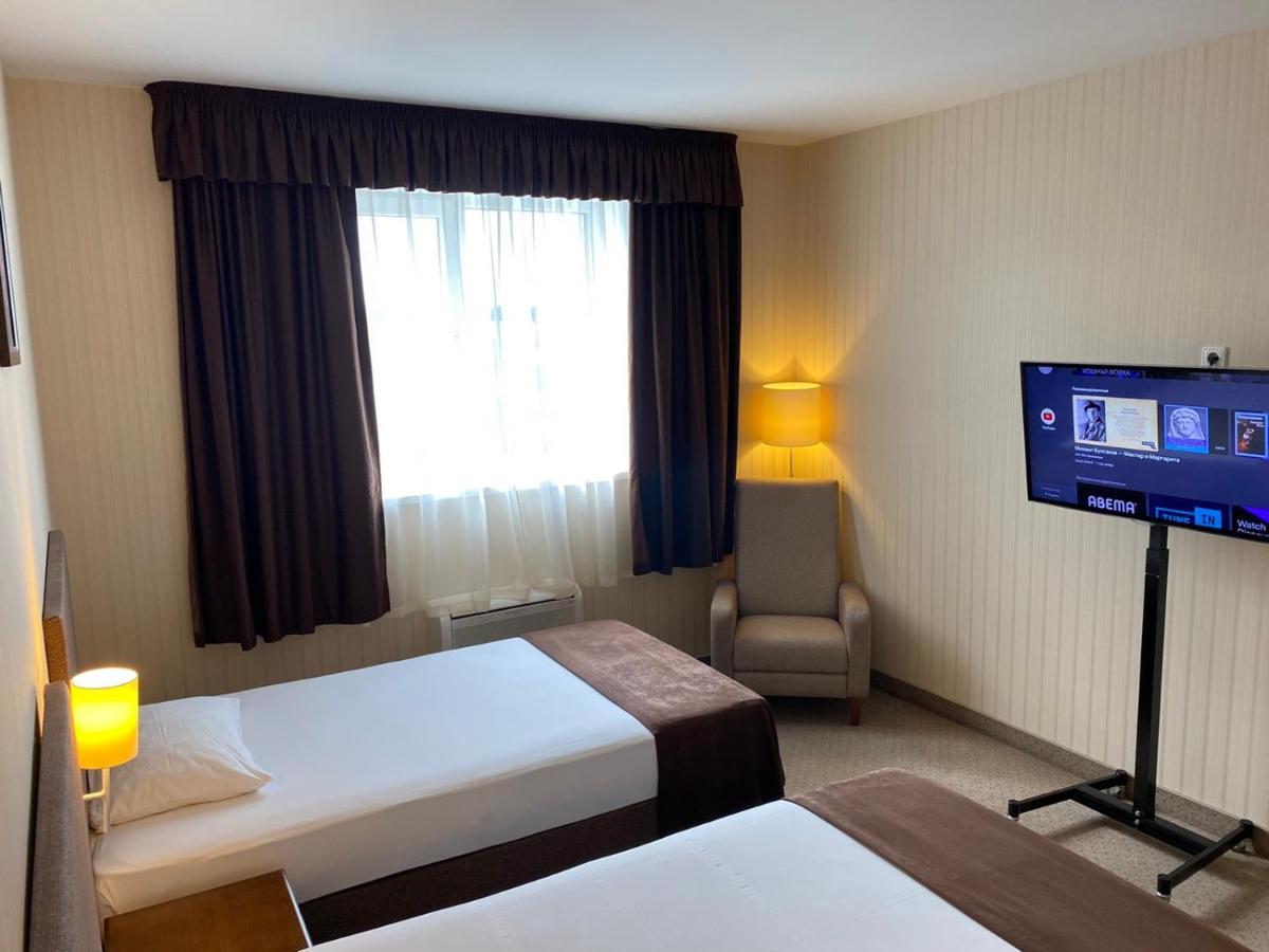 Hotel 7ya Krasnosilske Bagian luar foto