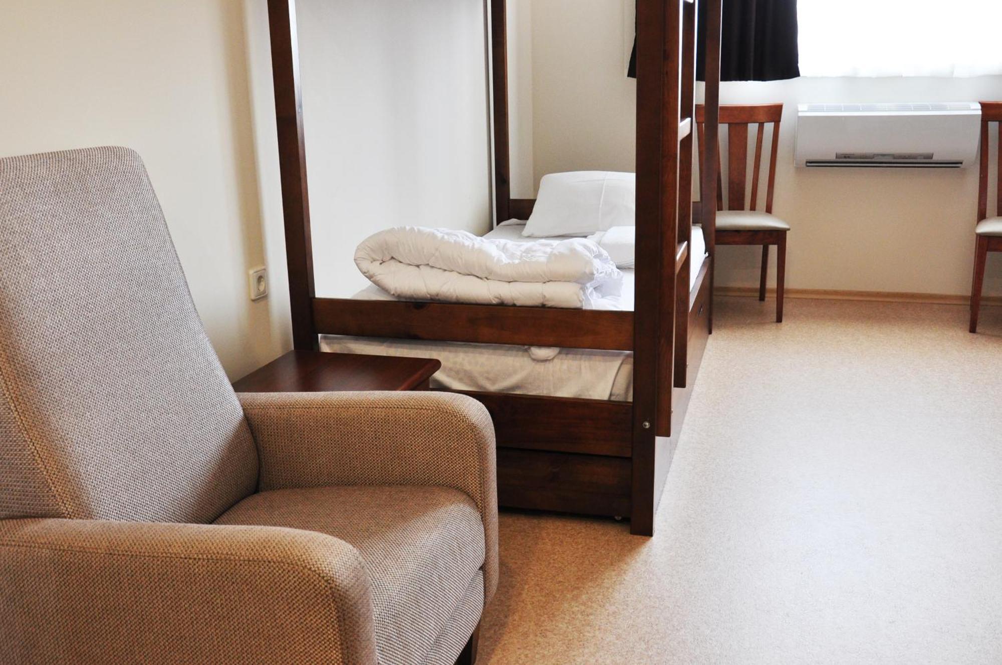 Hotel 7ya Krasnosilske Bagian luar foto